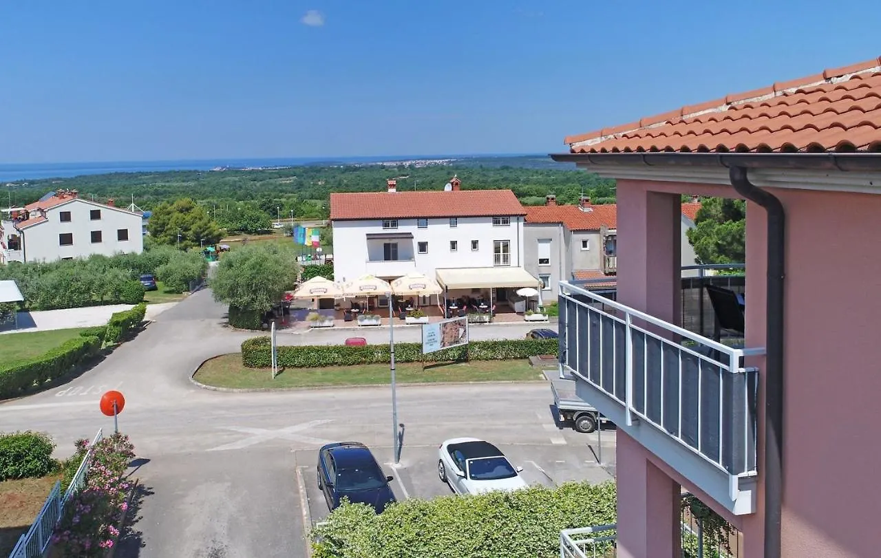 Deluxe Sea-View Apartment In Tar Тар