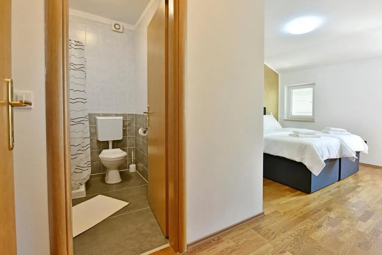 Deluxe Sea-View Apartment In Tar Тар