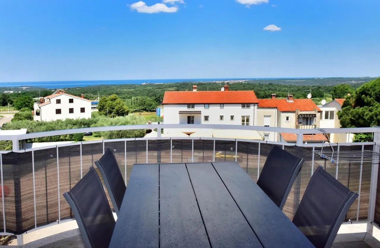 Deluxe Sea-View Apartment In Tar Tar-Vabriga