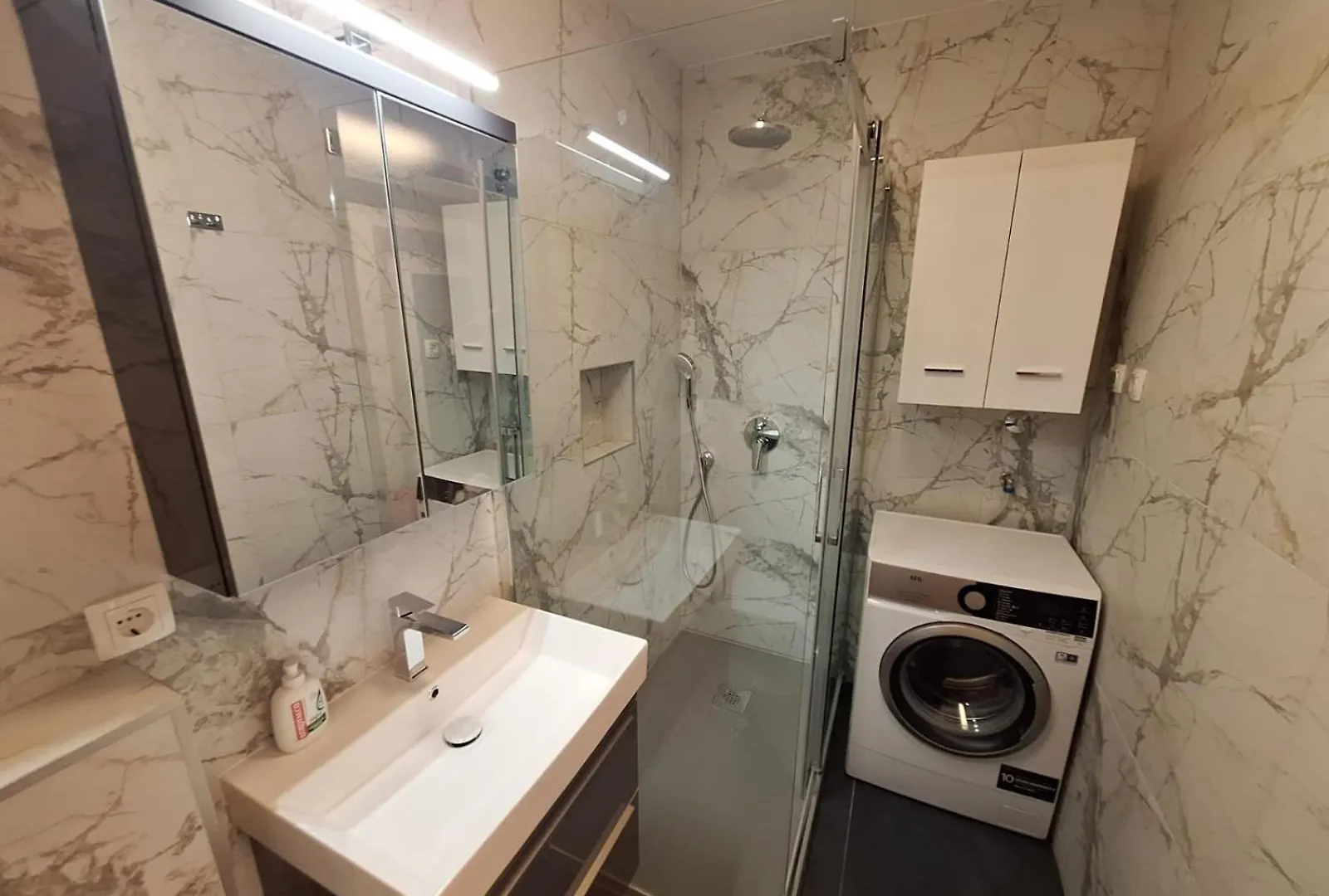 Deluxe Sea-View Apartment In Tar Тар
